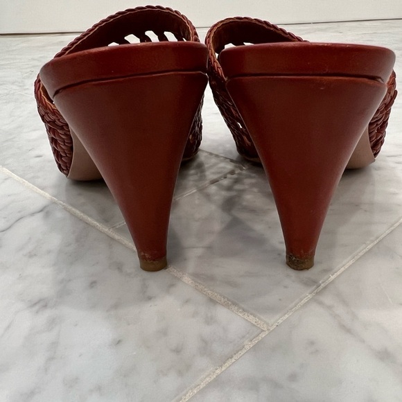 VERONICA BEARD Jacqlyn crocheted leather cone heel pointy toe mule size 37 - Picture 9 of 14